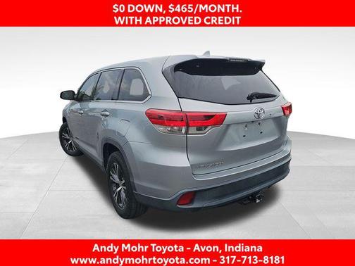 Celestial Silver Metallic 2019 Toyota Highlander LE Plus