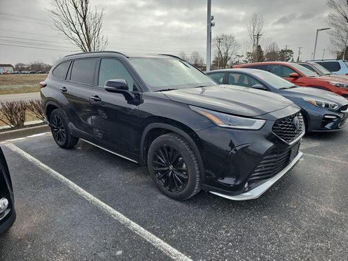 2024 Toyota Highlander XSE