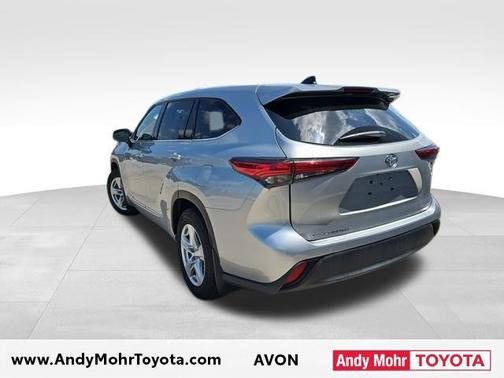 2022 Toyota Highlander LE