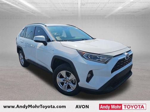 Super White 2021 Toyota RAV4 Hybrid XLE