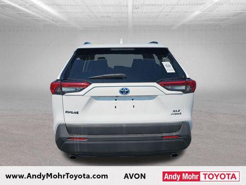 Super White 2021 Toyota RAV4 Hybrid XLE