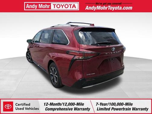 2025 Toyota Sienna Platinum 7 Passenger