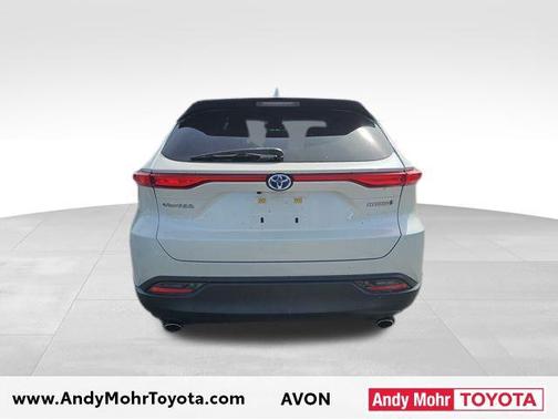 Blizzard Pearl 2021 Toyota Venza LE