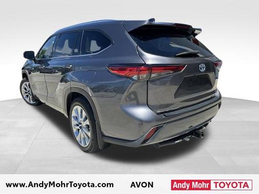 Magnetic Gray Metallic 2021 Toyota Highlander Hybrid Limited