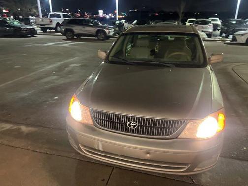 2000 Toyota Avalon XLS