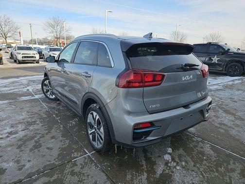 2022 Kia Niro EV EX