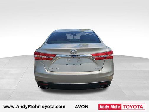 Champagne Mica 2013 Toyota Avalon XLE Premium