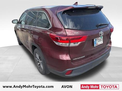 Ooh La La Rouge Mica 2017 Toyota Highlander XLE