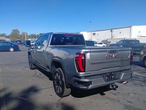 2024 GMC Sierra 2500 Denali