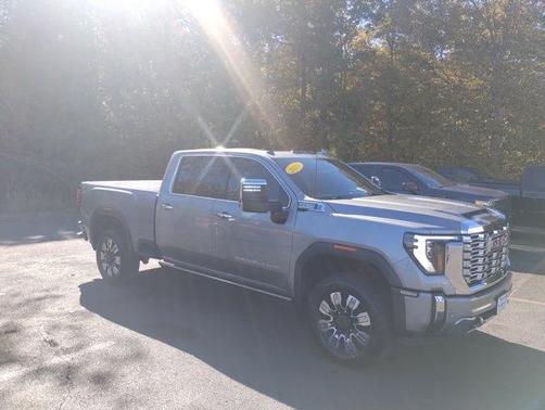 2024 GMC Sierra 2500 Denali