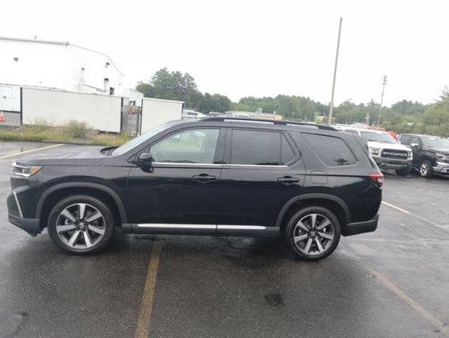 2025 Honda Pilot Sport