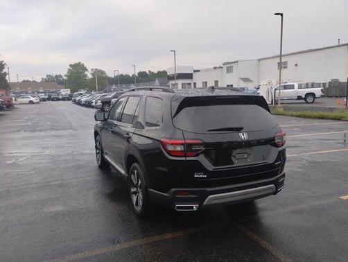 2025 Honda Pilot Sport