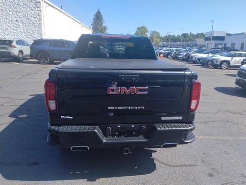 2022 GMC Sierra 1500 Limited Elevation