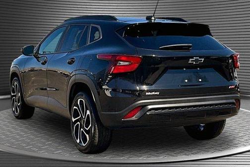 Mosaic Black Metallic 2024 Chevrolet Trax 2RS