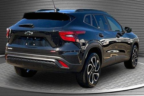 Mosaic Black Metallic 2024 Chevrolet Trax 2RS