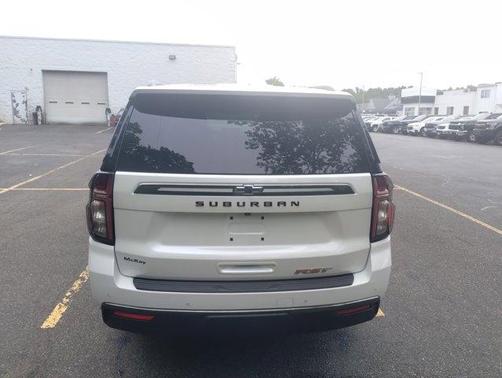 2022 Chevrolet Suburban RST