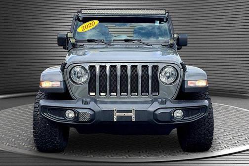 2020 Jeep Wrangler Unlimited Sahara Altitude