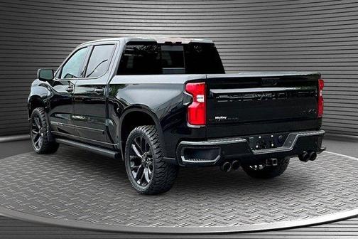 Black 2024 Chevrolet Silverado 1500 High Country
