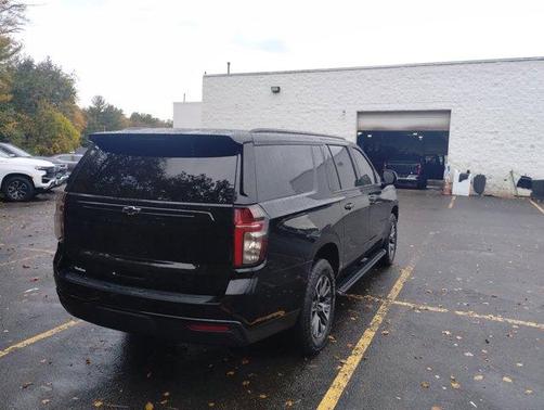 2023 Chevrolet Suburban Z71