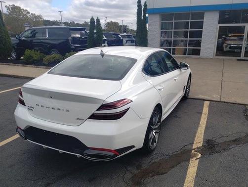 2025 Genesis G70 2.5T