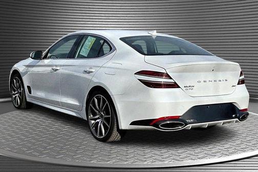 2025 Genesis G70 2.5T