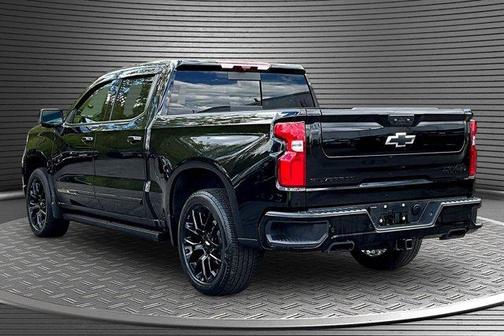 Black 2025 Chevrolet Silverado 1500 High Country