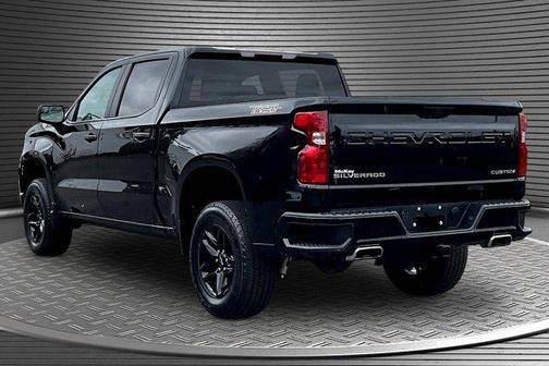 Black 2022 Chevrolet Silverado 1500 Custom Trail Boss