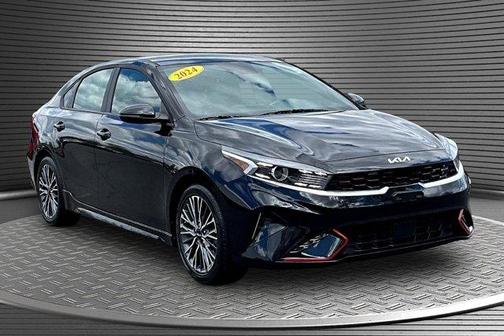 Aurora Black 2024 Kia Forte GT-Line