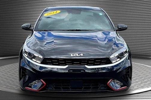 Aurora Black 2024 Kia Forte GT-Line