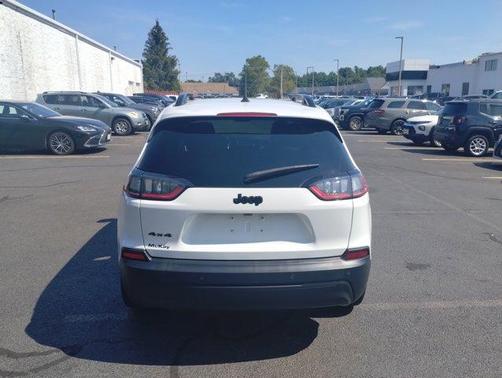 2023 Jeep Cherokee Altitude Lux