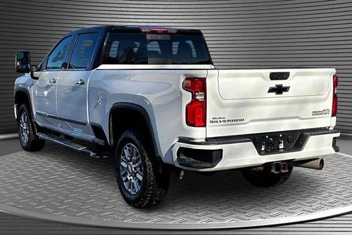 2024 Chevrolet Silverado 3500 High Country