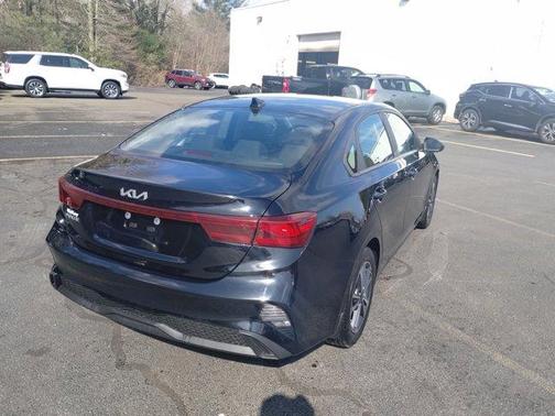 2022 Kia Forte LXS