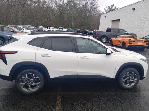 2024 Chevrolet Trax LT