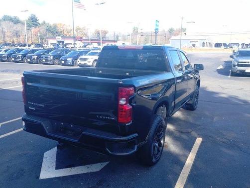 2022 Chevrolet Silverado 1500 Custom Trail Boss