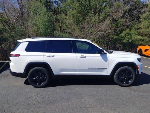 2021 Jeep Grand Cherokee L Laredo