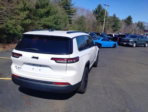 2021 Jeep Grand Cherokee L Laredo