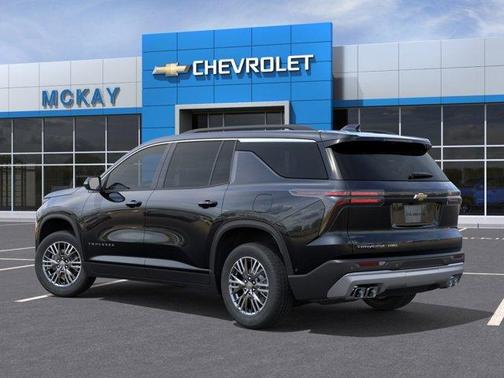Mosaic Black Metallic 2026 Chevrolet Traverse LT