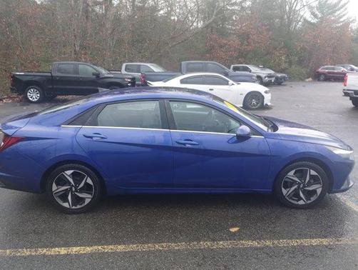 2021 Hyundai ELANTRA SEL