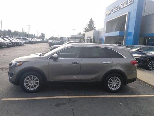 2017 Kia Sorento LX