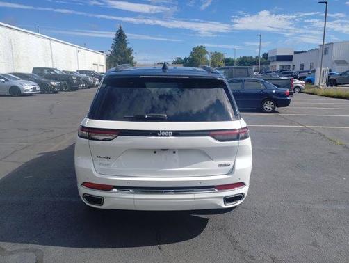 2024 Jeep Grand Cherokee Overland