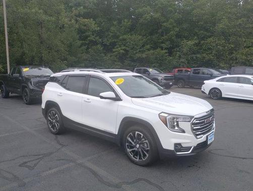 2024 GMC Terrain SLT