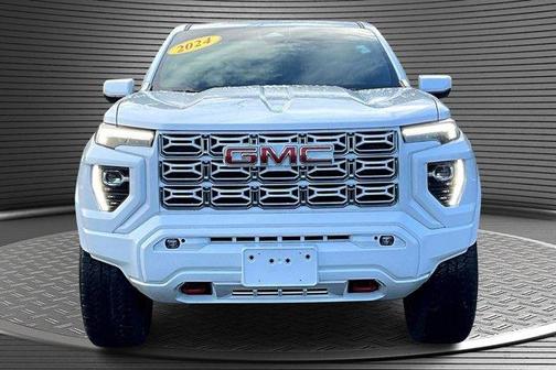 2024 GMC Canyon AT4