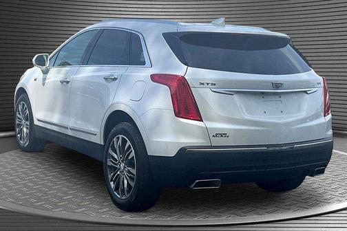 Crystal White Tri-Coat 2017 Cadillac XT5 Premium Luxury