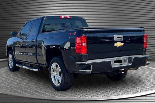 2018 Chevrolet Silverado 1500 Custom