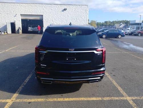 2023 Cadillac XT6 Premium Luxury AWD