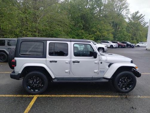 2022 Jeep Wrangler Unlimited 4xe Sahara