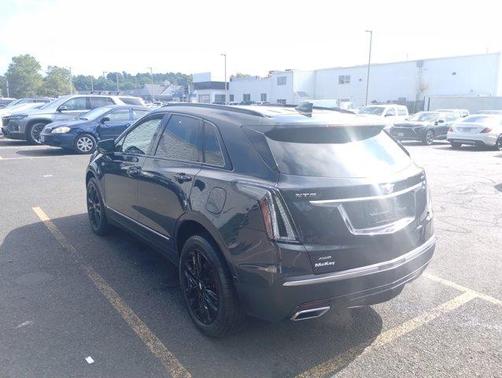 2022 Cadillac XT5 Sport