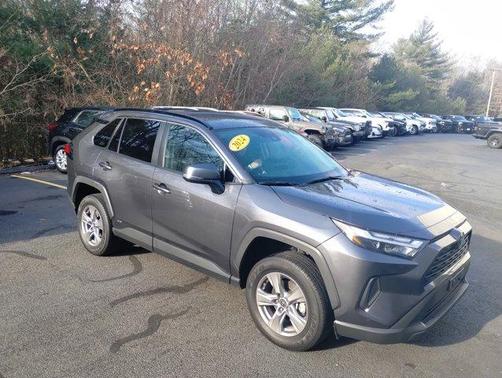 2024 Toyota RAV4 Hybrid XLE