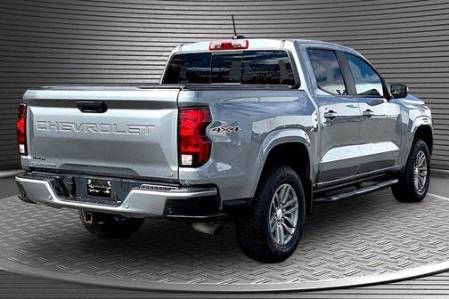 Sterling Gray Metallic 2024 Chevrolet Colorado LT