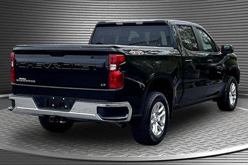 Black 2022 Chevrolet Silverado 1500 LT
